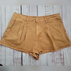 Free People Shorts NEW Pleated High Rise Chinos 100% cotton Pleated Size 14